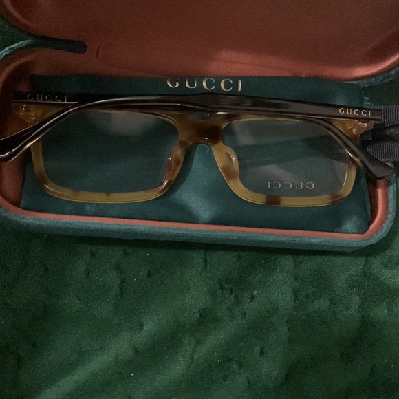 Gucci glasses . Prescriptions lenses could be added to glasses - Picture 5 of 5